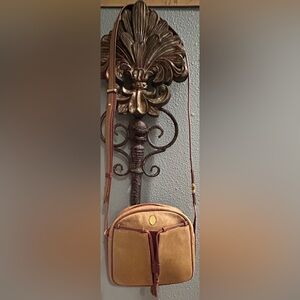 RARE Vintage Must de Cartier
Crossbody Bag Olive Green Leathe